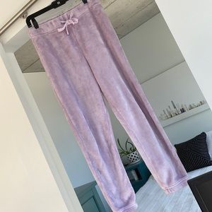 UGG Betsey Fleece Lounge Pants in Lilac - Size S
